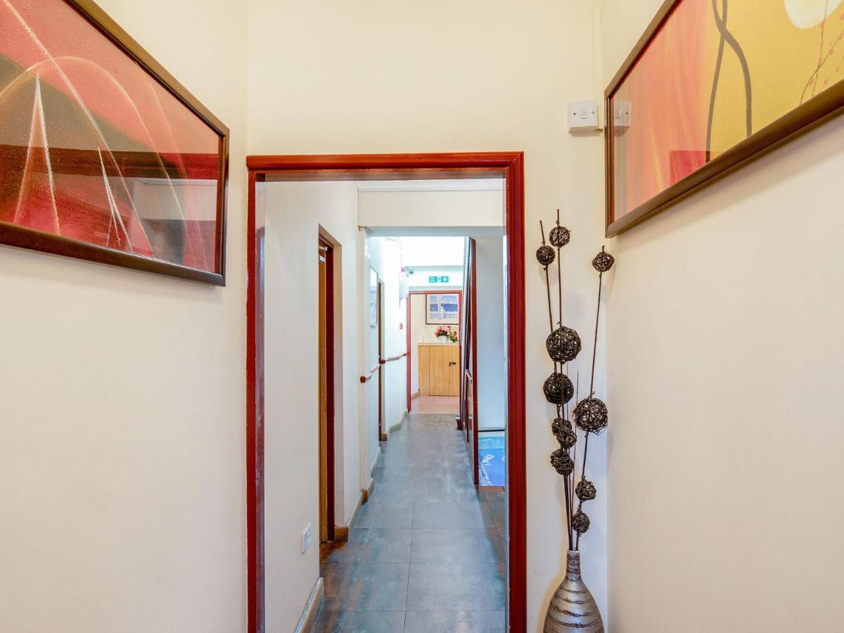 Lovely Studio In London With Patio Exterior photo